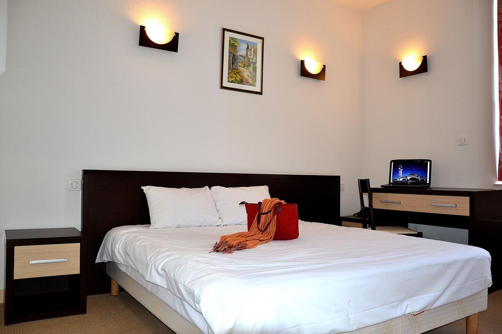 Hotel Les Benedictins Limoges Room photo